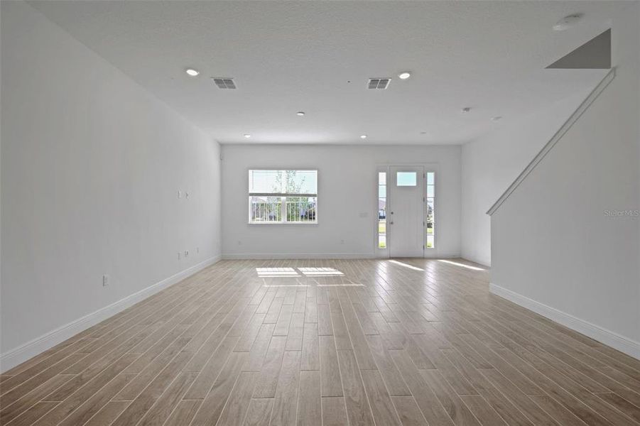 Spacious, unfurnished interior of a new home in , St. Cloud (Image 19).