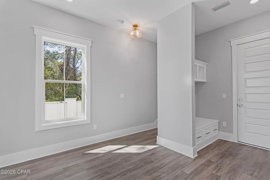 Spacious, unfurnished interior of a new home in Twin Palms, Inlet Beach (Image 12). Spacious, unfurnished interior of a new home in Twin Palms, Inlet Beach (Image 12).