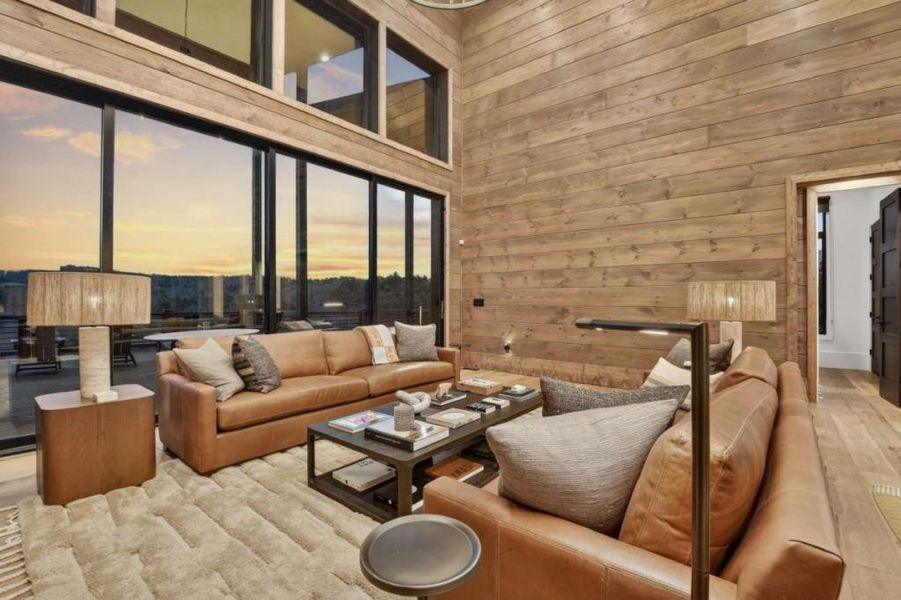 Community amenities in , Mineral Bluff (Image 69).