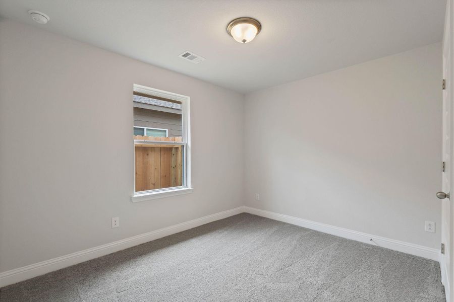 Spacious, unfurnished interior of a new home in Grand Oaks Reserve, Cleveland (Image 26).