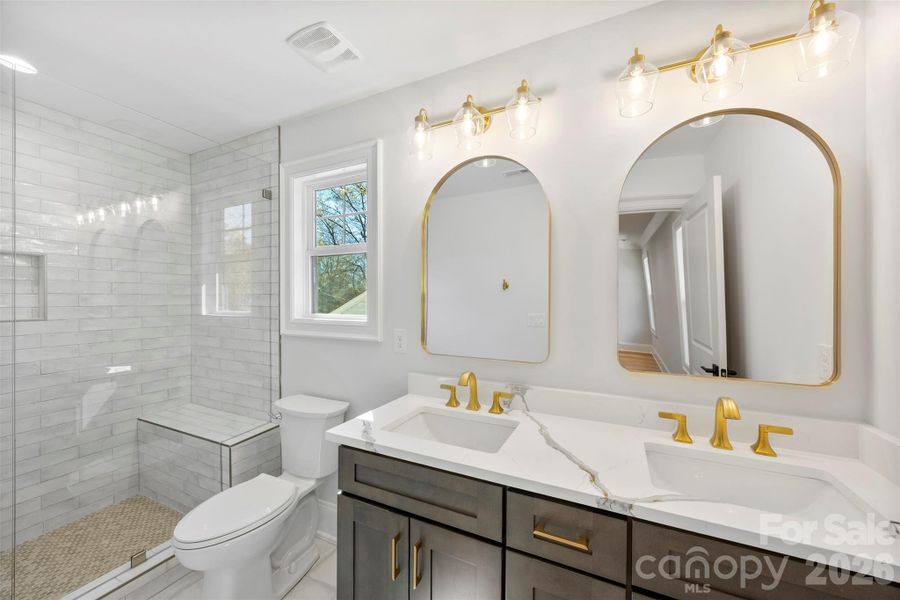 1329 Condon St, Charlotte, NC 28216