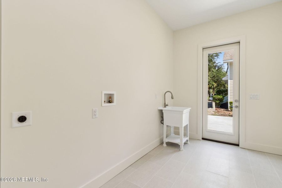 Spacious, unfurnished interior of a new home in , Fernandina Beach (Image 25). Spacious, unfurnished interior of a new home in , Fernandina Beach (Image 25).