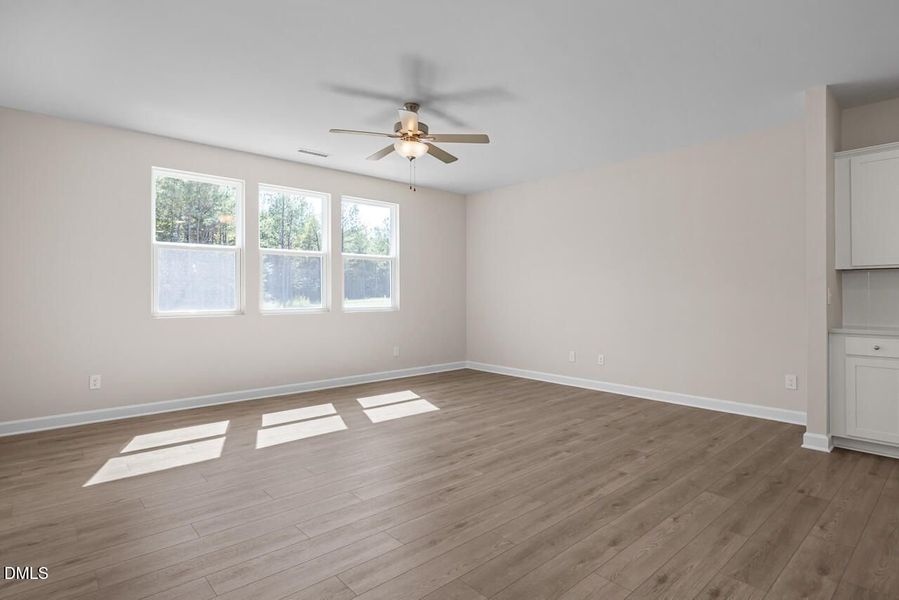 Spacious, unfurnished interior of a new home in Wellers Knoll, Lillington (Image 13).