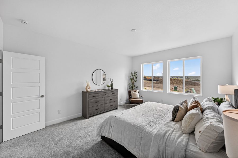 Furnished interior view inside a new home in Trailstone, Arvada (Image 27). Furnished interior view inside a new home in Trailstone, Arvada (Image 27).