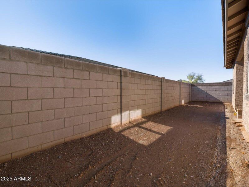 16035 W BRONCO Trail 16035 W BRONCO Trail