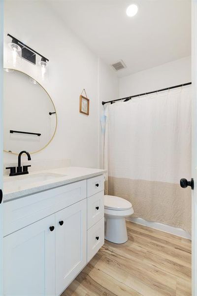 Furnished interior view inside a new home in , Sumner (Image 10).