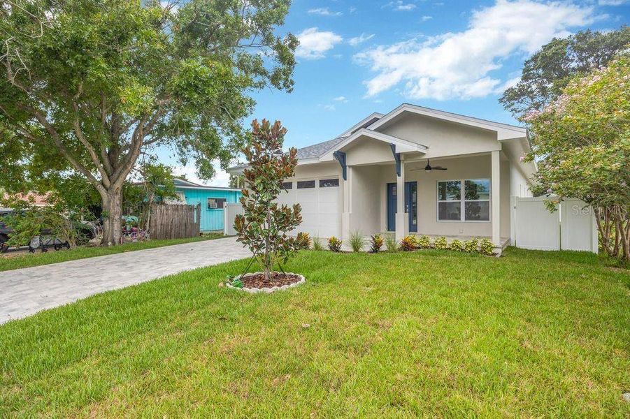 Front yard Front yard