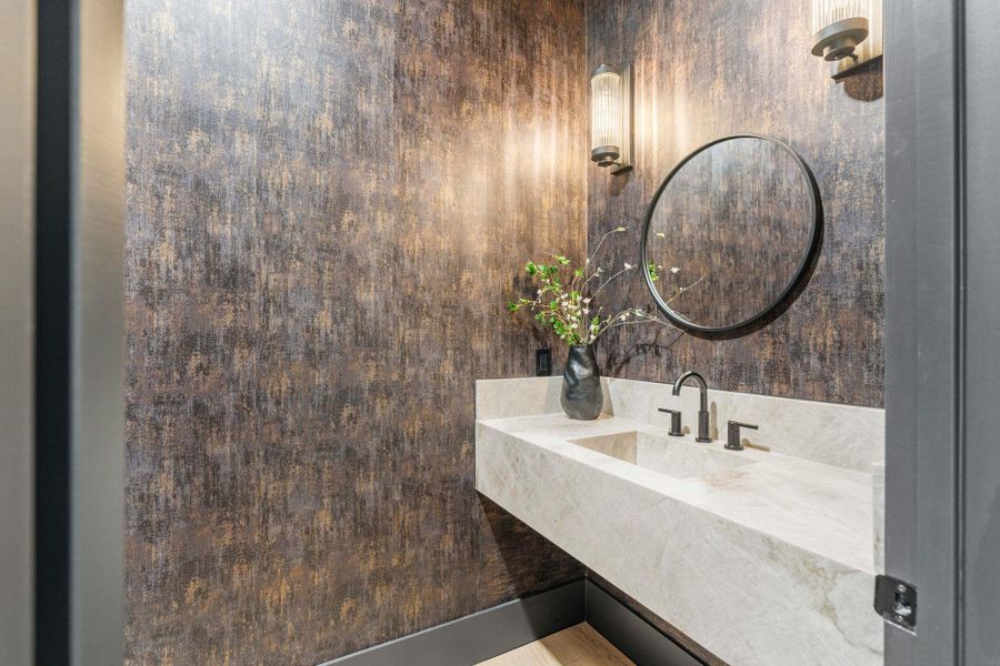 Close-up of interior finishes inside a home in , Houston (Image 19). Close-up of interior finishes inside a home in , Houston (Image 19).