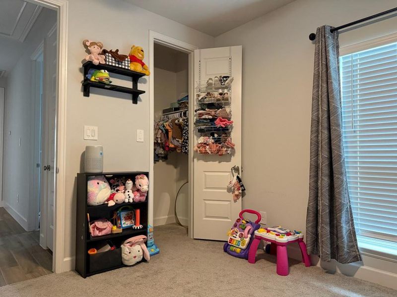 Furnished interior view inside a new home in Grand Central Park 45', Conroe (Image 10).