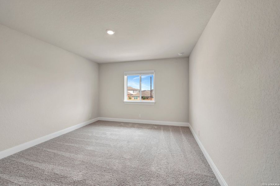 Spacious, unfurnished interior of a new home in Davis Ranch 60', San Antonio (Image 47). Spacious, unfurnished interior of a new home in Davis Ranch 60', San Antonio (Image 47).