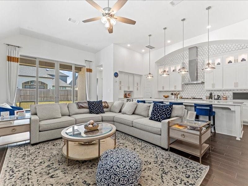 Open plan with lots of privacy Open plan with lots of privacy