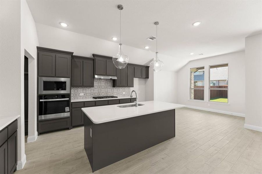 1007 Sedona-Kitchen-2