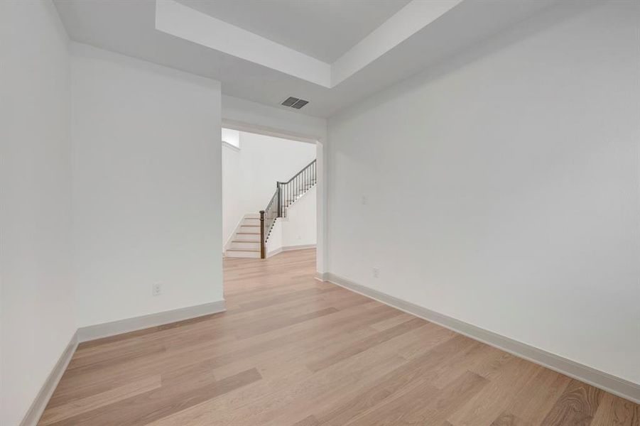 Spacious, unfurnished interior of a new home in Creekshaw – Gardens, Royse City (Image 26).