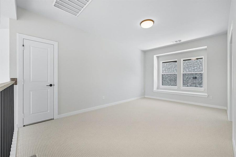 Spacious, unfurnished interior of a new home in Trinity Falls, McKinney (Image 34). Spacious, unfurnished interior of a new home in Trinity Falls, McKinney (Image 34).