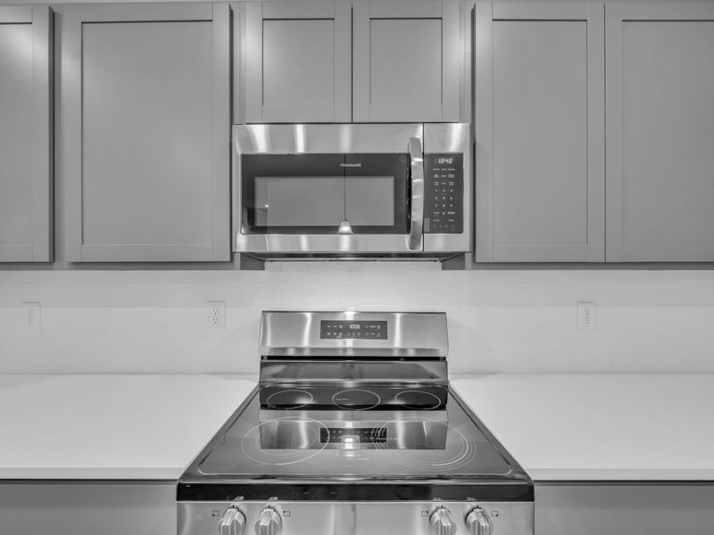 Close-up of interior finishes inside a home in Cantigny Park, Clarksville (Image 12).