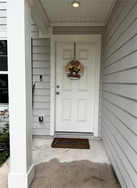 Exterior details and patio area of a home in , Jacksonville (Image 23).
