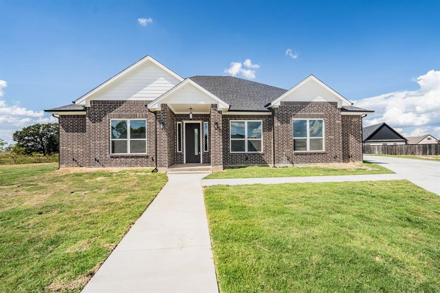 Exterior details and patio area of a home in , Sulphur Springs (Image 20). Exterior details and patio area of a home in , Sulphur Springs (Image 20).