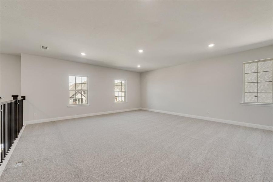 Spacious, unfurnished interior of a new home in Arbors at Legacy Hills, Celina (Image 29).