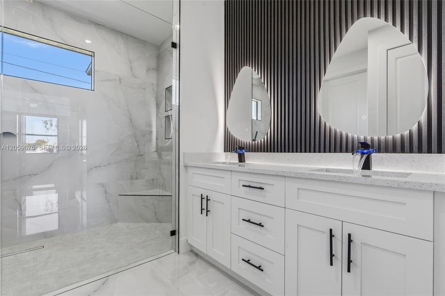 Furnished interior view inside a new home in , Cape Coral (Image 15).