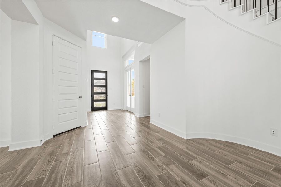 Representative image. Features, specifications, selections and colors may vary.