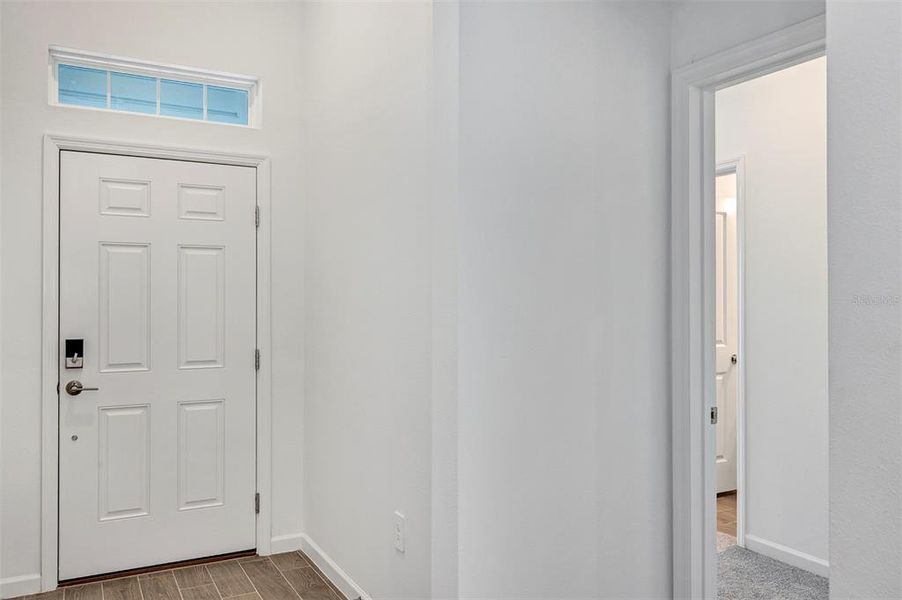 Spacious, unfurnished interior of a new home in , Dunnellon (Image 16).