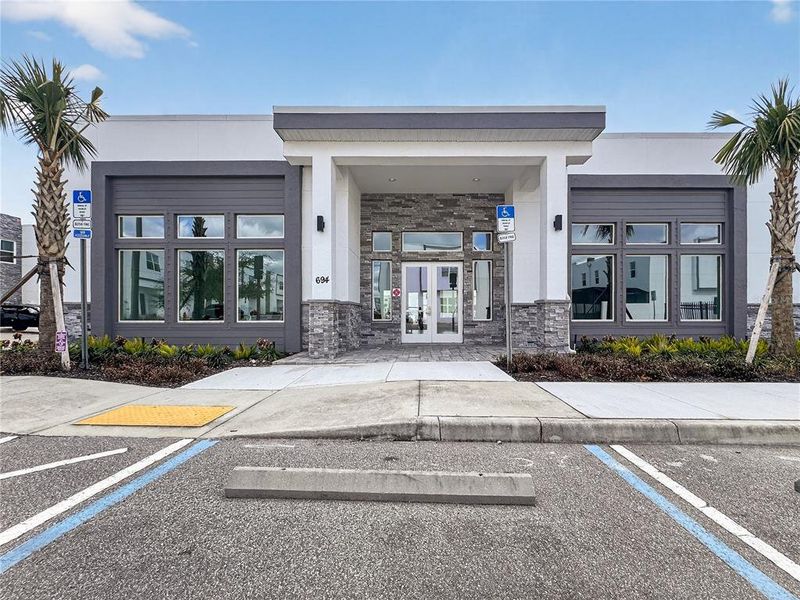 Community amenities in , Davenport (Image 44).