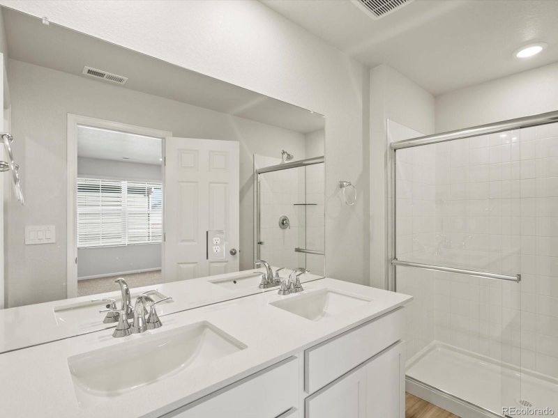 Furnished interior view inside a new home in Horizon Uptown: The Mountain Collection, Aurora (Image 14). Furnished interior view inside a new home in Horizon Uptown: The Mountain Collection, Aurora (Image 14).