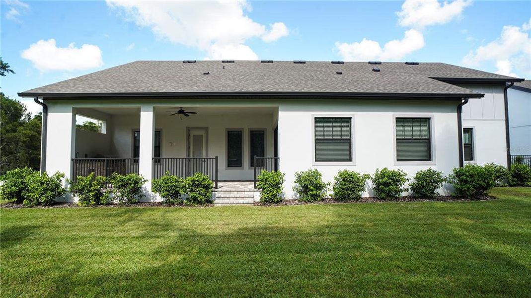 Exterior details and patio area of a home in , Brooksville (Image 2).