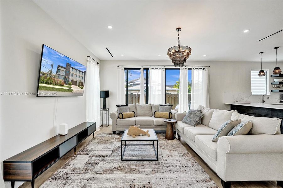 Furnished interior view inside a new home in , Fort Lauderdale (Image 22).