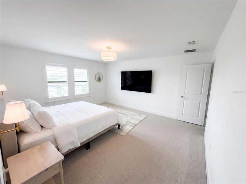 Furnished interior view inside a new home in Sapphire Point at Lakewood Ranch, Lakewood Ranch (Image 29).