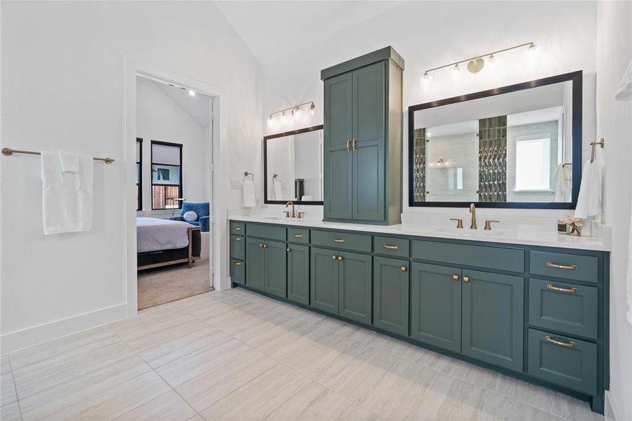 Furnished interior view inside a new home in , Prosper (Image 15).