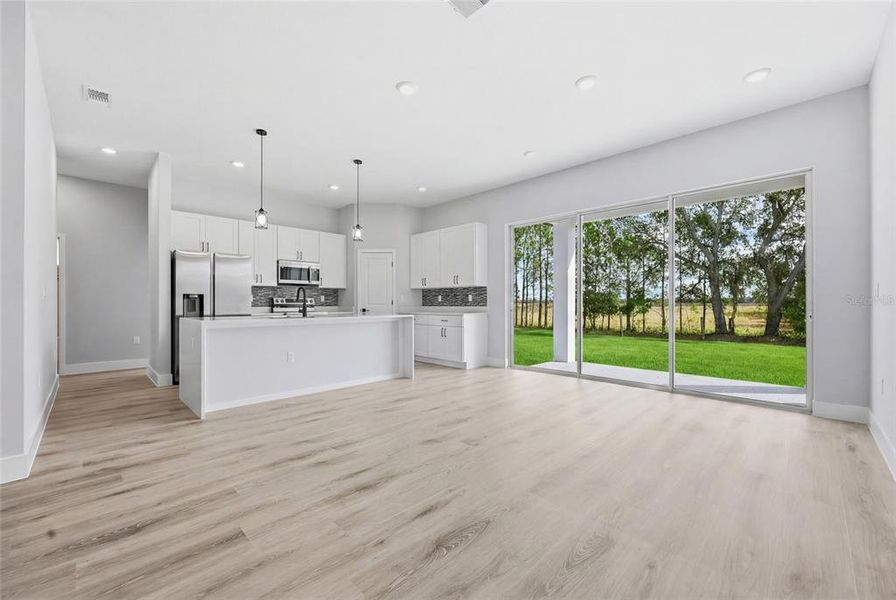Spacious, unfurnished interior of a new home in , Ocala (Image 34).