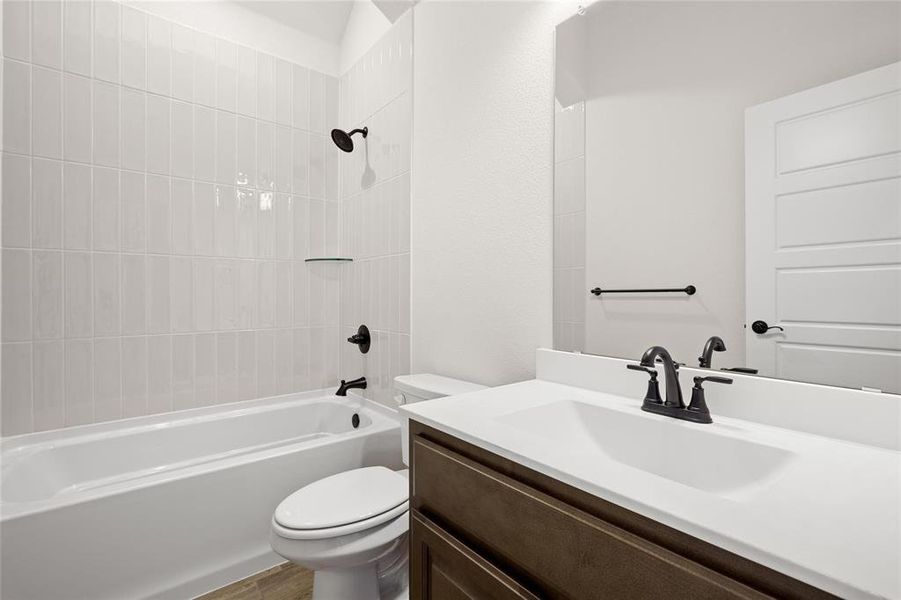 4426 Verbena Bathroom2