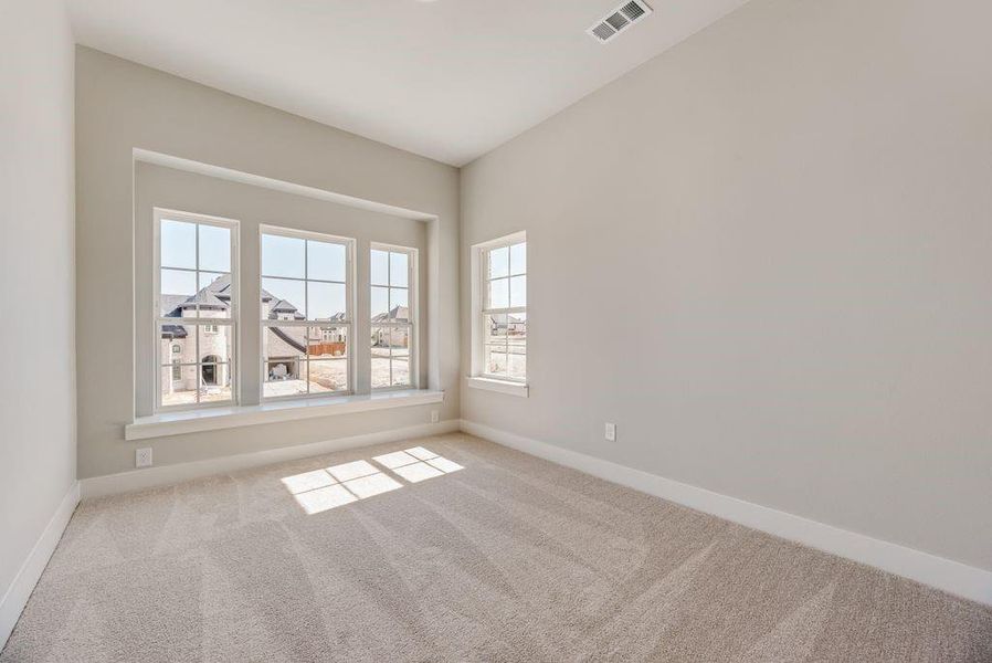 Spacious, unfurnished interior of a new home in Providence Cove, McKinney (Image 32).
