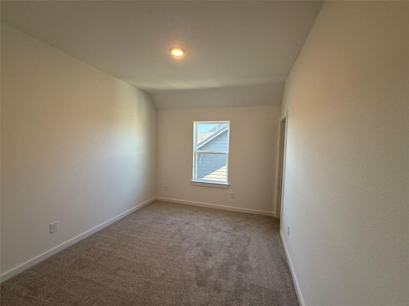Spacious, unfurnished interior of a new home in Austin Point, Richmond (Image 9).