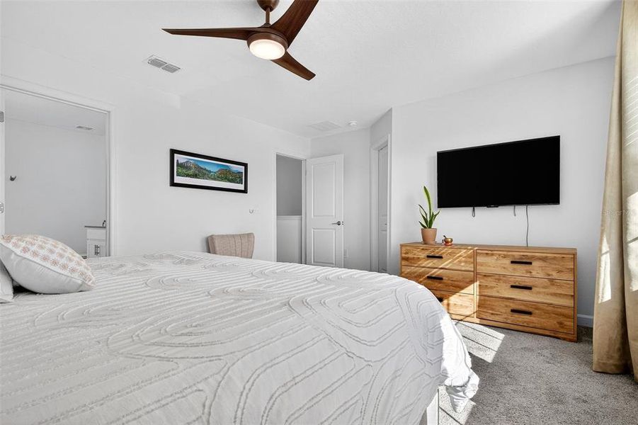 Furnished interior view inside a new home in Storey Park: Innovation Cottage Collection, Orlando (Image 31).