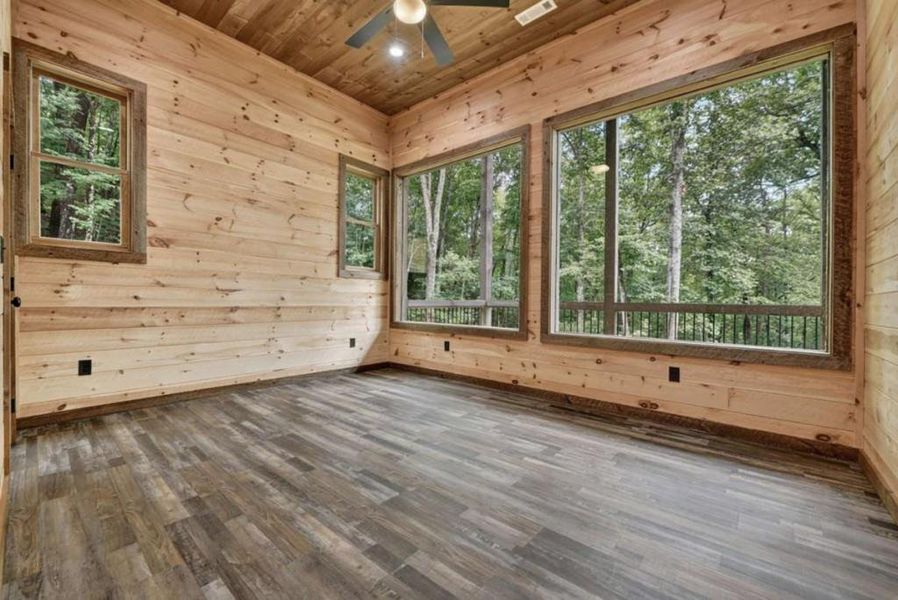 Image 40 of a home in .