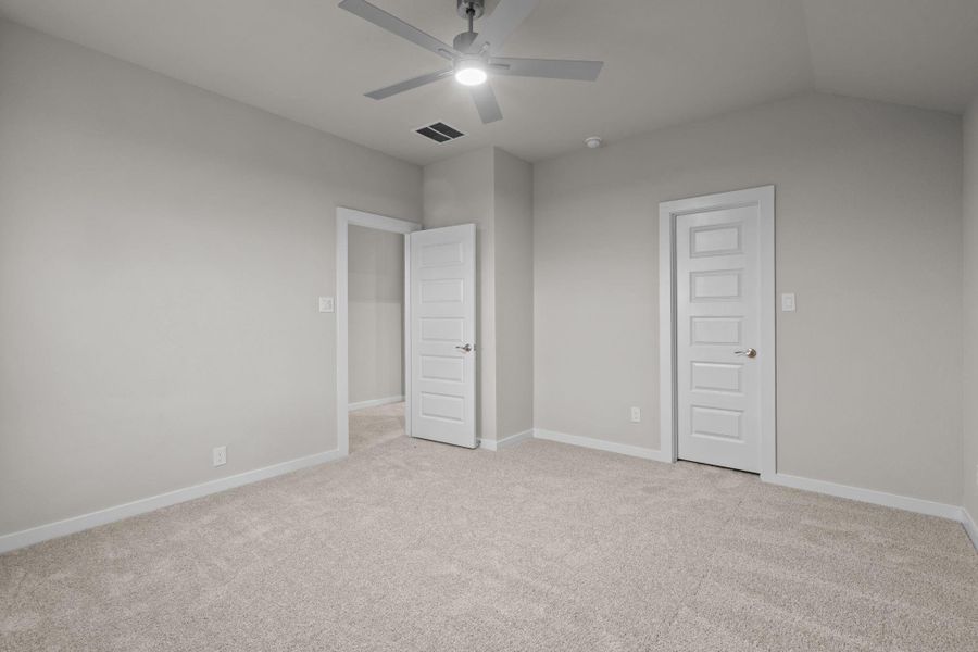Spacious, unfurnished interior of a new home in Briarwood Crossing, Rosenberg (Image 26). Spacious, unfurnished interior of a new home in Briarwood Crossing, Rosenberg (Image 26).