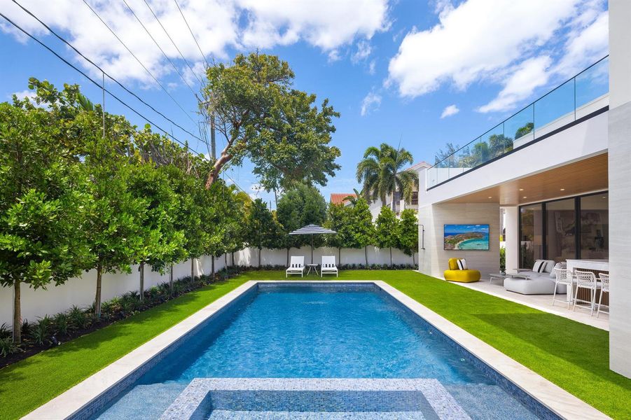 POOL / PATIO POOL / PATIO