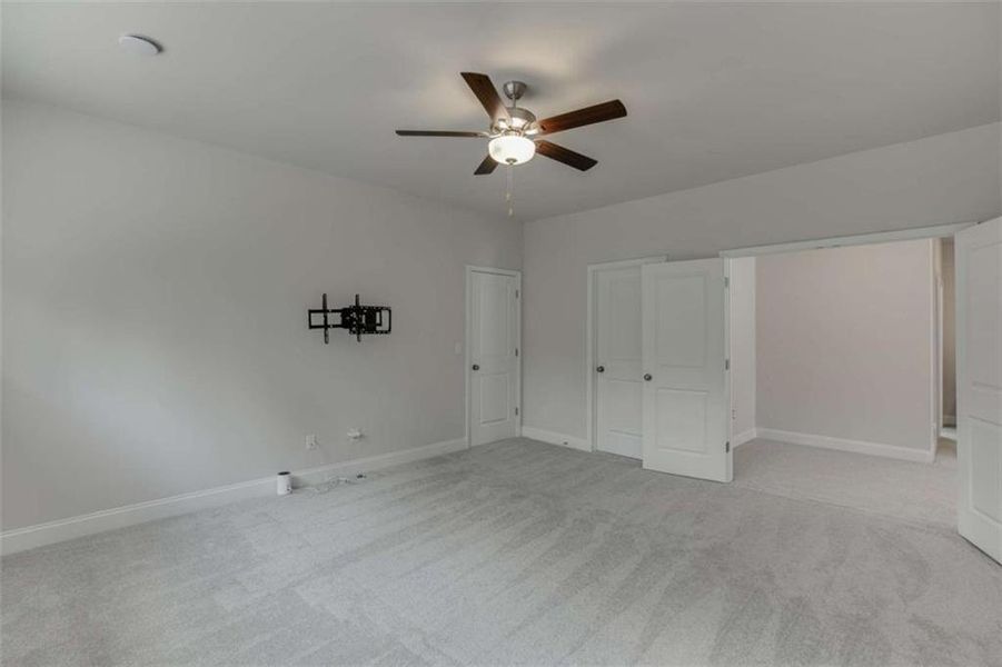 Spacious, unfurnished interior of a new home in Overlook at Lanier, Buford (Image 21).