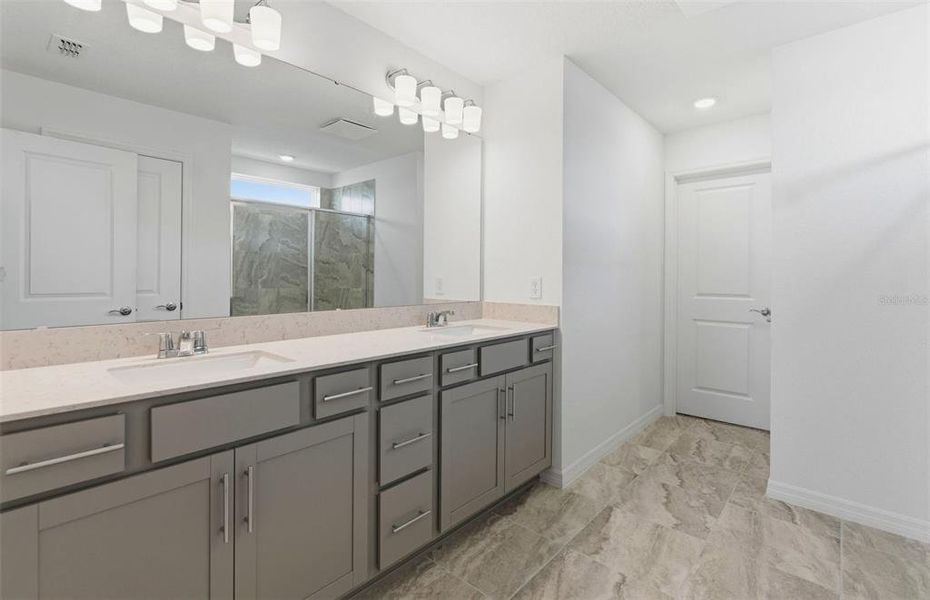Furnished interior view inside a new home in Silverlake, Lake Alfred (Image 6).