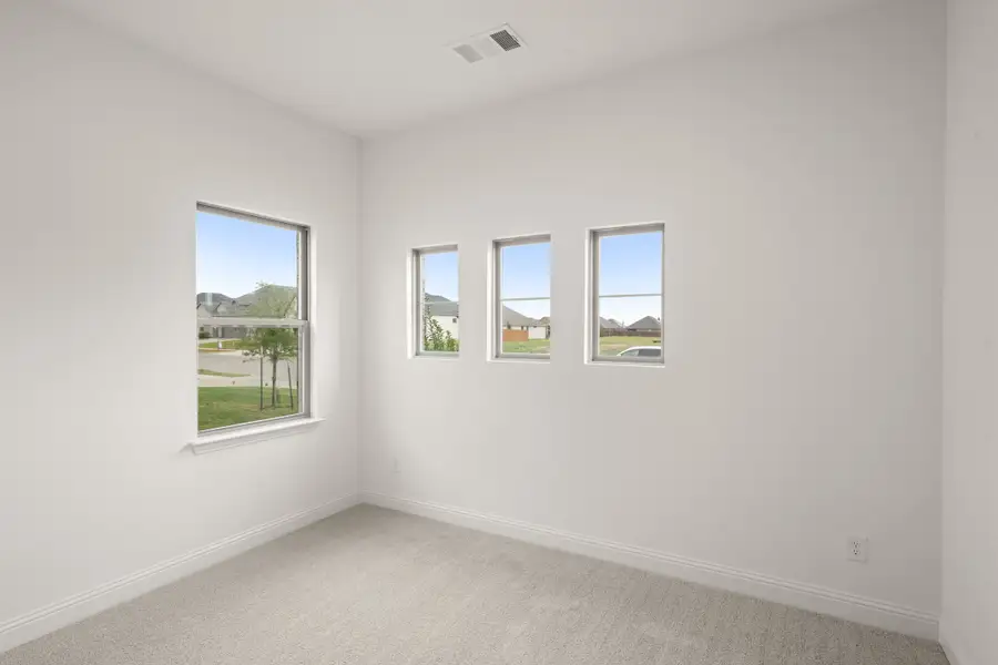 Spacious, unfurnished interior of a new home in Vista Point, Grandview (Image 15). Spacious, unfurnished interior of a new home in Vista Point, Grandview (Image 15).