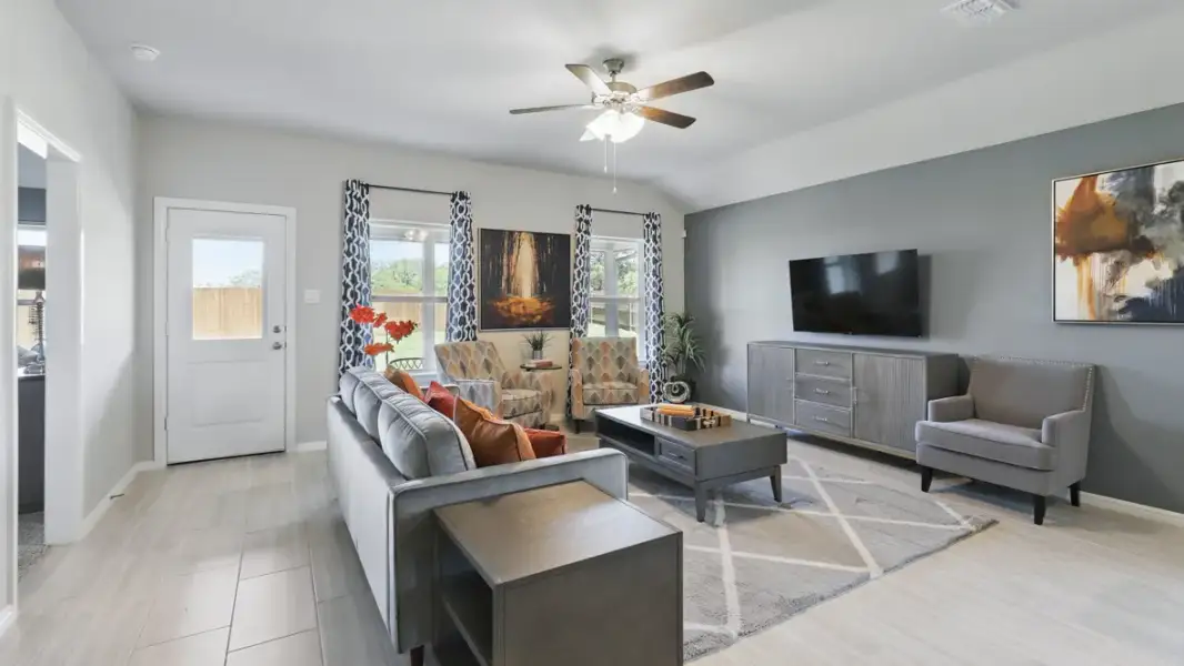 Representative furnished interior of a home built from the Kingston by D.R. Horton in Valley Brook, Fort Worth (Image 12).
