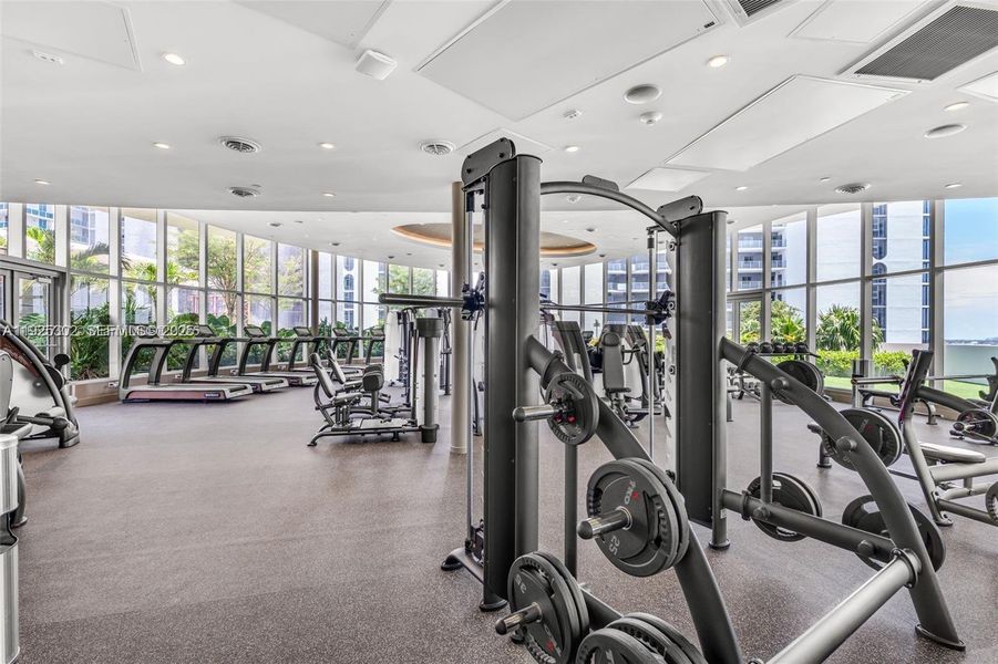 Community amenities in Aria Reserve, Miami (Image 48).