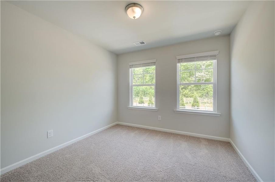 Spacious, unfurnished interior of a new home in Avery Landing, McDonough (Image 13).