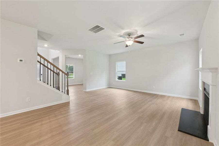 Spacious, unfurnished interior of a new home in Stephen's Landing, Loganville (Image 26).