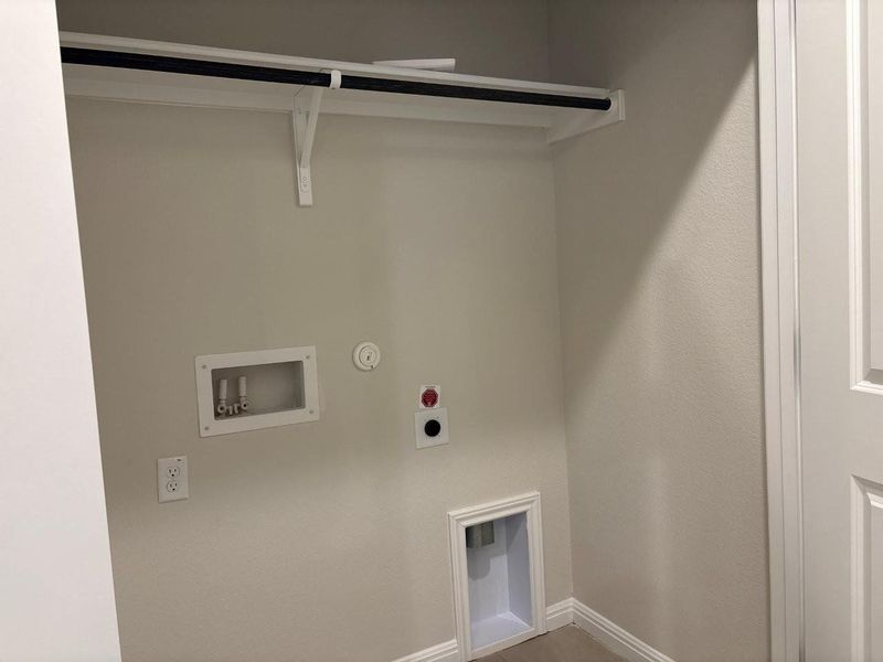 Spacious, unfurnished interior of a new home in La Cima, San Marcos (Image 25).