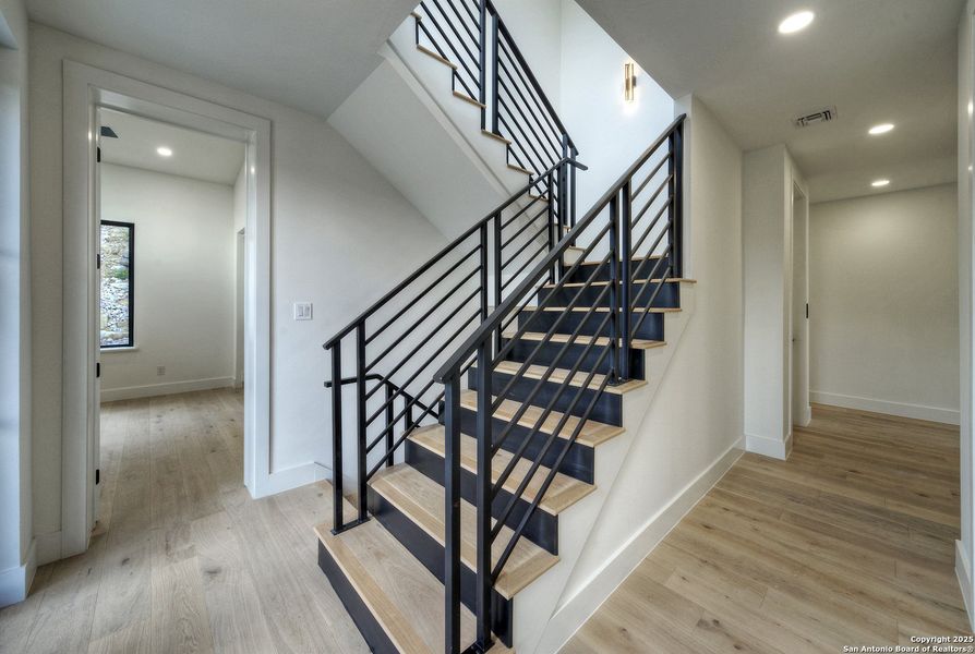 Spacious, unfurnished interior of a new home in , Canyon Lake (Image 21). Spacious, unfurnished interior of a new home in , Canyon Lake (Image 21).