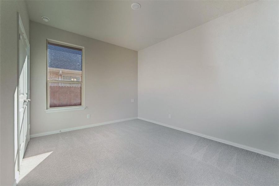 Spacious, unfurnished interior of a new home in Waterford Park, Weatherford (Image 35). Spacious, unfurnished interior of a new home in Waterford Park, Weatherford (Image 35).