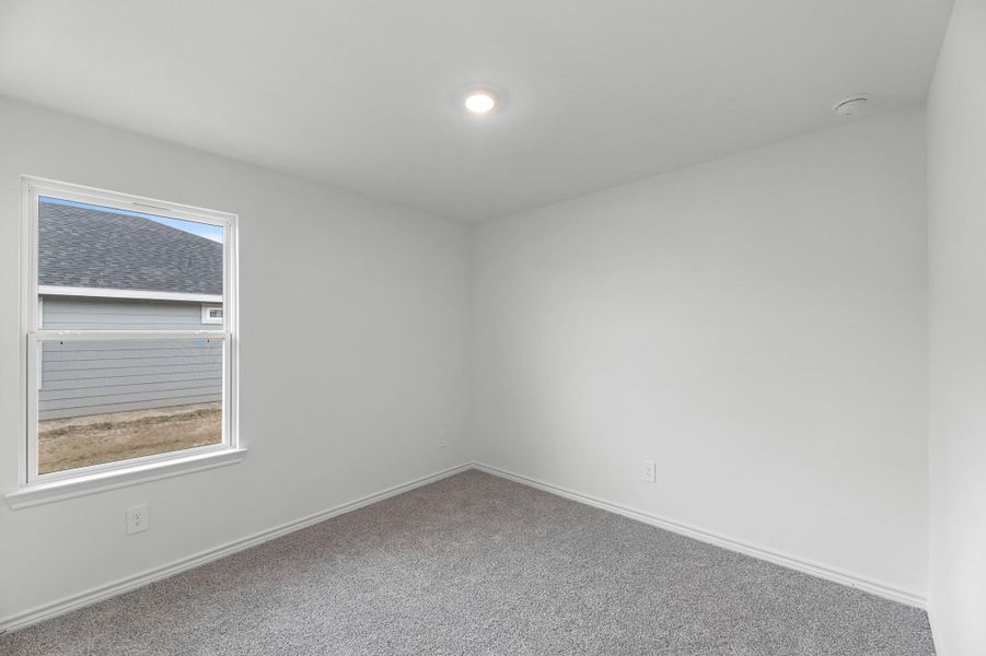 Spacious, unfurnished interior of a new home in Reserve at Mallard Lakes, Orange (Image 18). Spacious, unfurnished interior of a new home in Reserve at Mallard Lakes, Orange (Image 18).